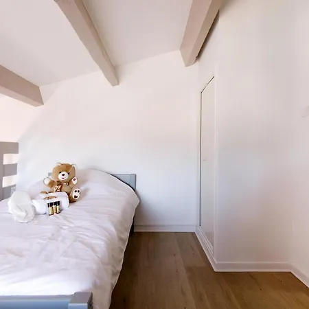 Le Maxi Moi Yourhosthelper Apartament *